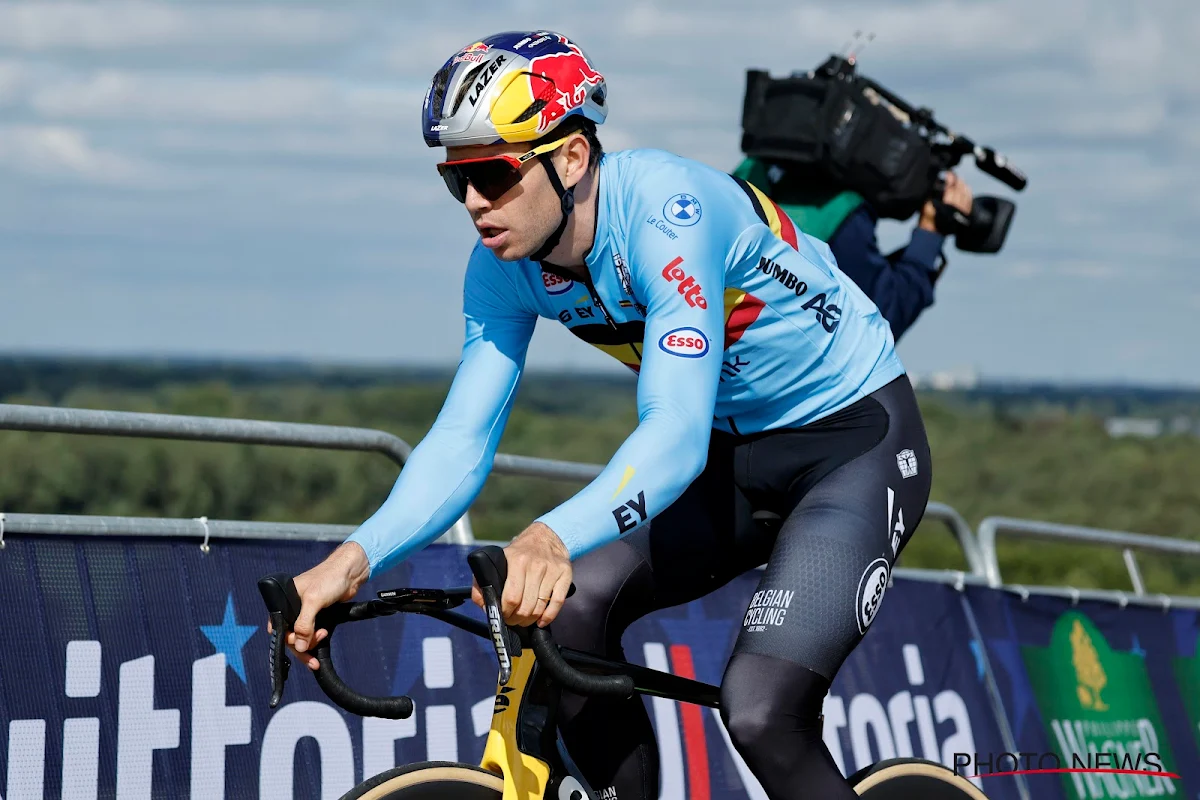 📷 "Zoek de fout": Wout van Aert doet opmerkelijke vaststelling na WK gravel vol pech