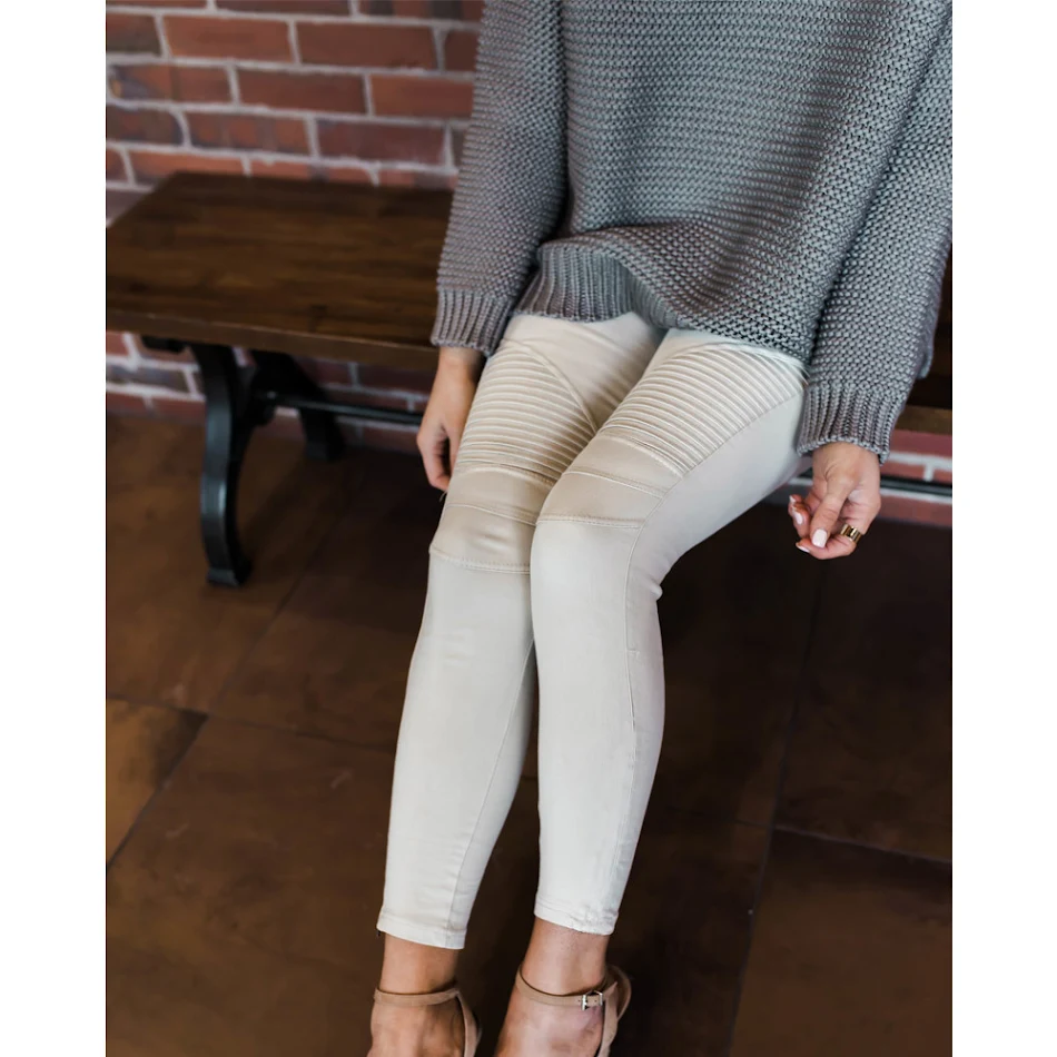 Jean femme taille haute effet push-up, galbant les fesses et sculptant la silhouette, confort et style pour toutes occasions