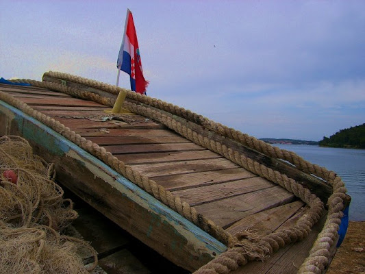 Barca e bandiera di fransuat