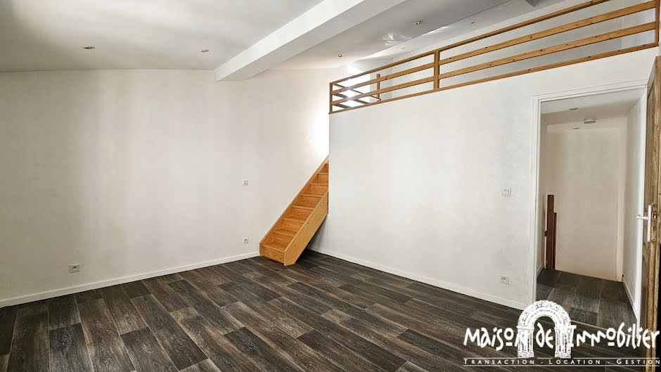 Location  appartement 2 pièces 47 m² à Cognac (16100), 550 €