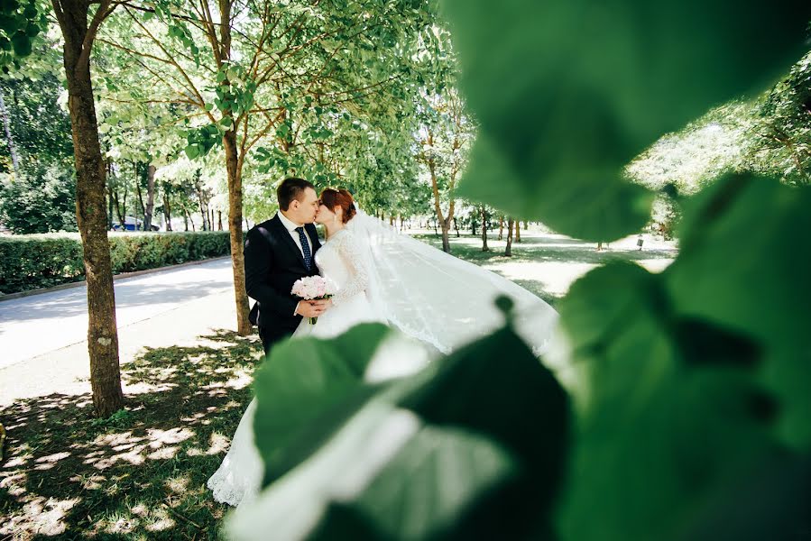 Jurufoto perkahwinan Anna Samarskaya (nuta21). Foto pada 20 Jun 2018