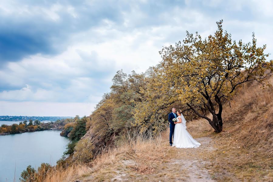 Wedding photographer Yuliya Romaniy (juliyuli). Photo of 6 October 2017