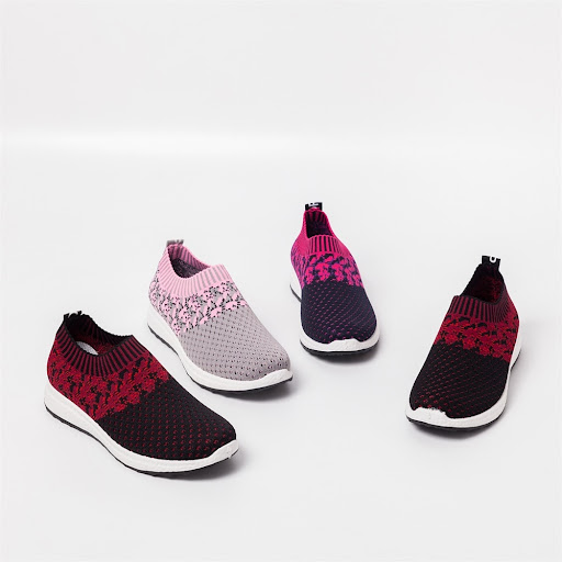 Title 6, Flying woven sneakers for men and women. Lightw...