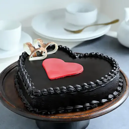 Eggless Heart Shape Chocolate Cake [500 Grams]