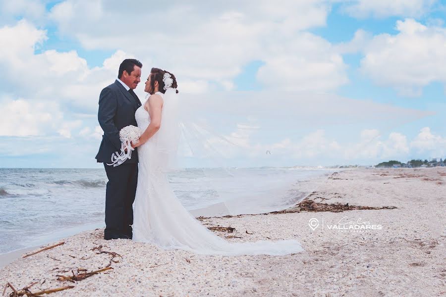 Wedding photographer Carlos Valladares (carlosvalladares). Photo of 3 August 2019