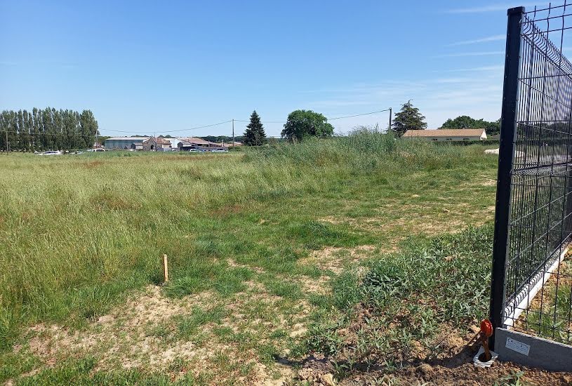  Vente Terrain + Maison - Terrain : 374m² - Maison : 75m² à Saint-Pierre-d'Oléron (17310) 