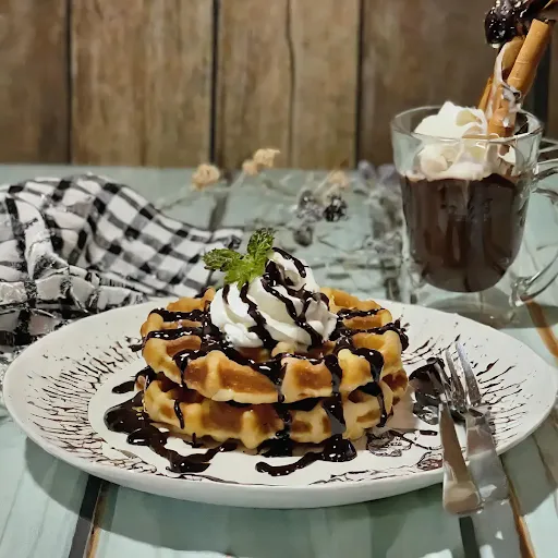 Chocolate Brownie Marshmallow Waffle