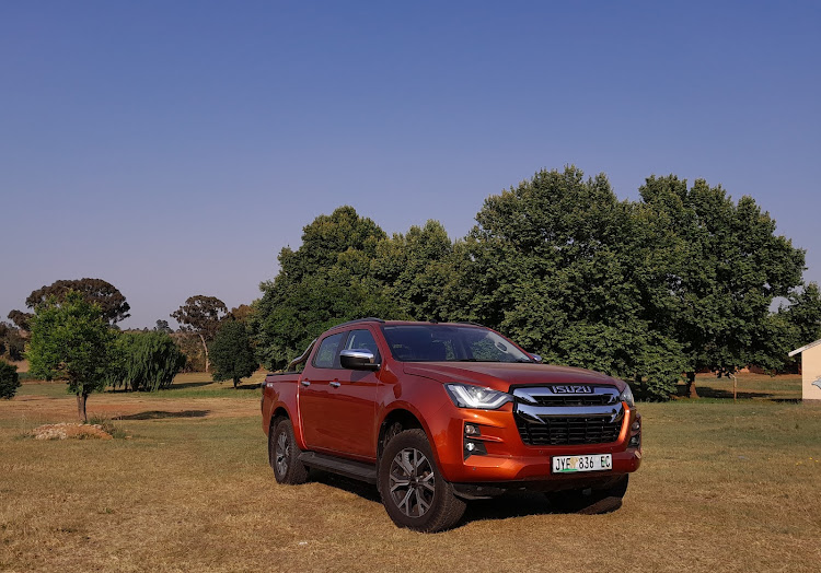 Our long-term Isuzu D-Max 3.0 LSE 4x4 bakkie continues to impress with its comfort, practicality and, now, lower fuel consumption. Picture: PHUTI MPYANE