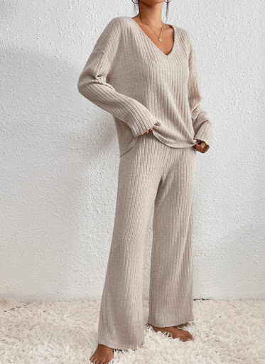 Title 6, Womens Knitted Two-Piece Set Round Neck Long-S...