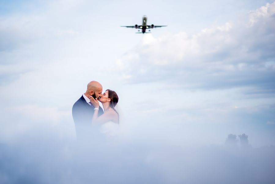 Fotografo di matrimoni Norbert Holozsnyai (hnfoto). Foto del 13 settembre 2019