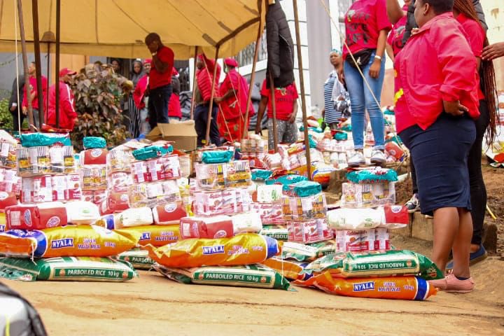 EFF donates blankets and food to victims of flooding in KwaZulu-Natal.