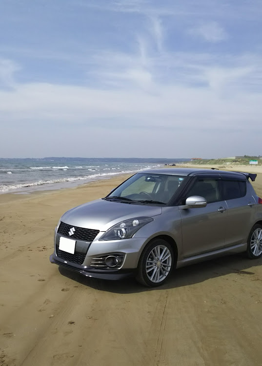 スイフトスポーツの千里浜なぎさドライブウェイ・納車から現在までの愛車・スイフトスポーツzc32sに関するカスタム事例の投稿画像4枚目