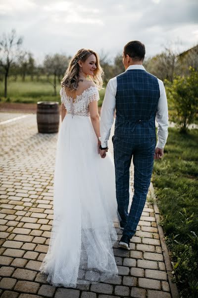 Wedding photographer Yana Kovaleva (yanakovaleva). Photo of 30 April 2023