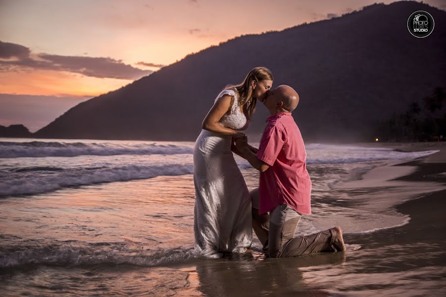 Wedding photographer Jose Miguel Stelluti (jmstelluti). Photo of 4 September 2014