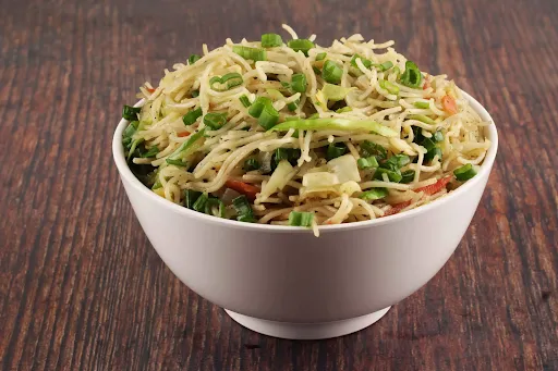 Veg Hakka Noodles