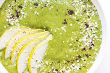 Caramel Cashew Green Smoothie Bowl