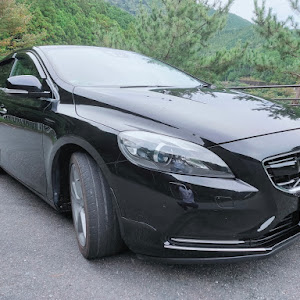 V40 T4