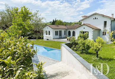 House with pool and garden 1