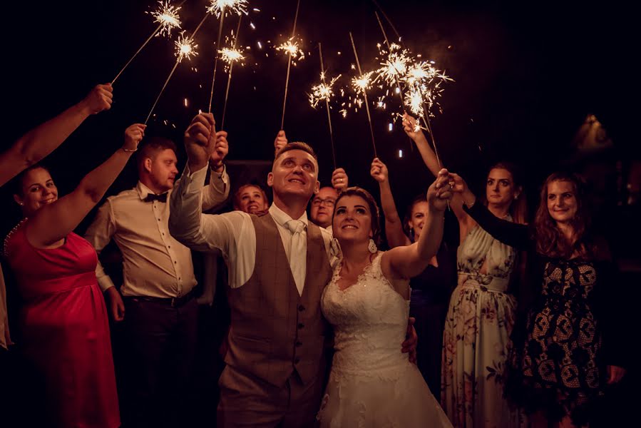 Fotógrafo de casamento Milan Trval (milantrval). Foto de 3 de outubro 2019