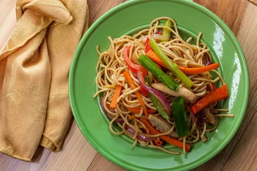 Burnt Garlic Noodles With Chicken