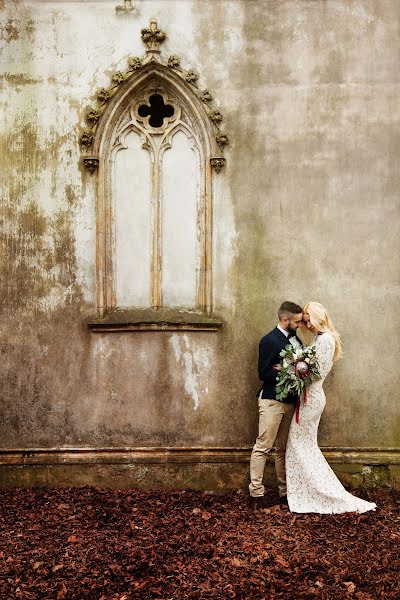 Fotógrafo de casamento Anna Tarabrina (tarabrina). Foto de 28 de fevereiro 2021