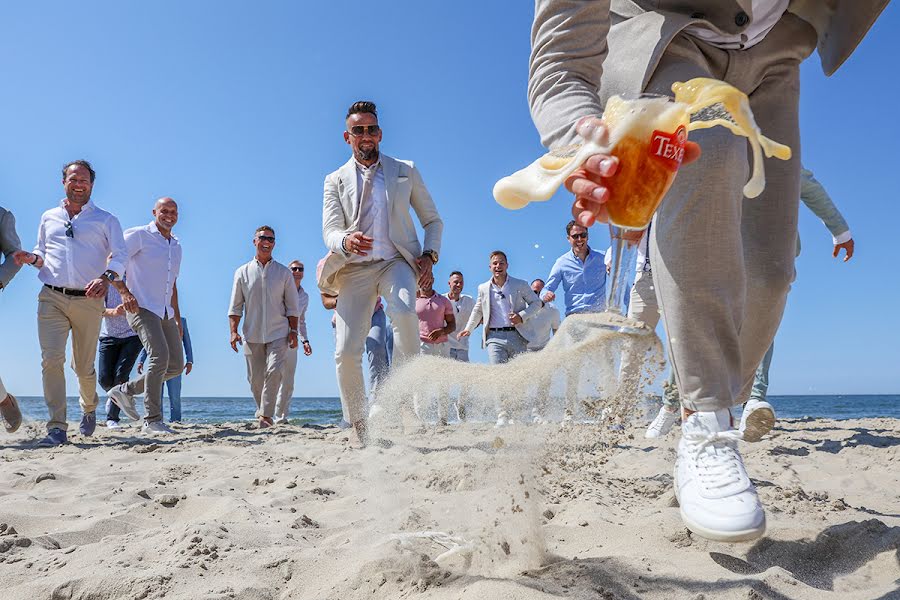 Jurufoto perkahwinan Sanne Brügemann (fotosannetexel). Foto pada 5 Ogos 2023