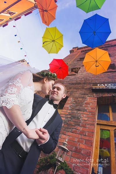 Wedding photographer Sławomir Krajewski (fotosartpl). Photo of 25 February 2020