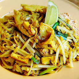 Curry Pad Thai 