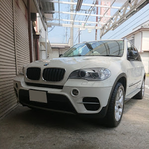 X5 E70