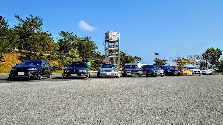カローラフィールダーの夏日でした・遠出と言っても高速使えば1時間・ロータスエリーゼ・アイスクリームを求めて・沖縄晴天に関するカスタム事例の投稿画像1枚目