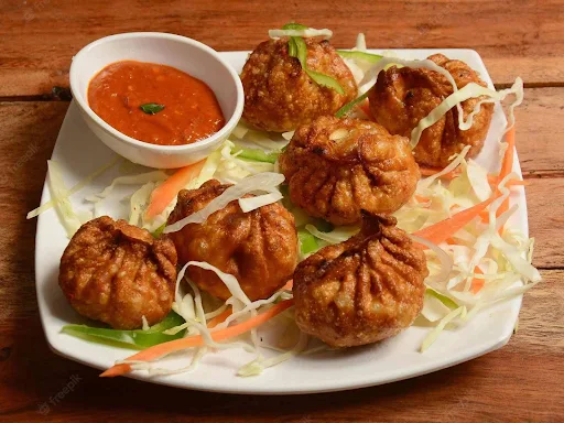 Veg Fried Momos [6 Pieces]