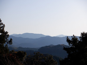 伐採地からの眺め（右奥に栗ヶ岳）