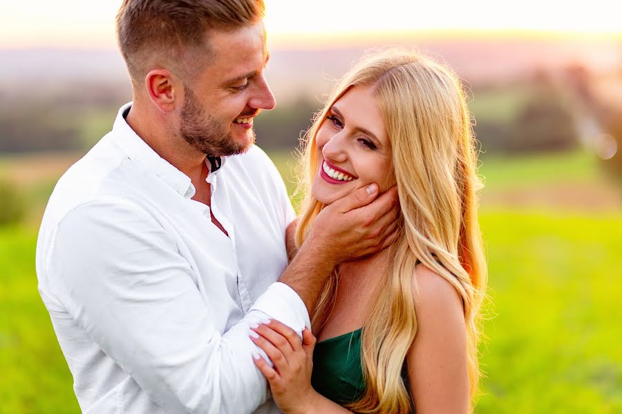 Fotógrafo de casamento Paulina Janik-Kwasiżur (paulinajanik). Foto de 25 de agosto 2020