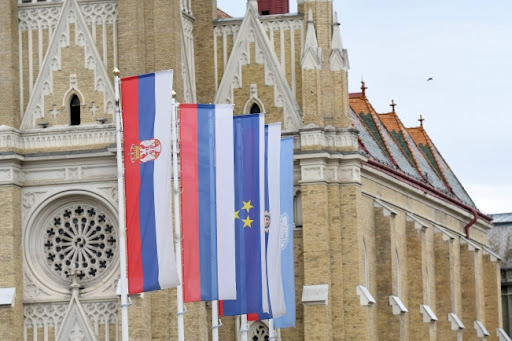 Kompanija Ninamedia tvrdi da su im napadnuti anketari u Novom Sadu