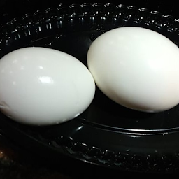 2 Boiled Eggs