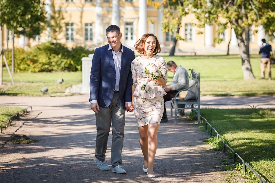 Fotógrafo de casamento Aleksey Silaev (alexfox). Foto de 7 de outubro 2015