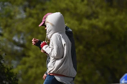 Upozorenje na olujni vetar danas na severu Srbije, drugde povremeno kiša