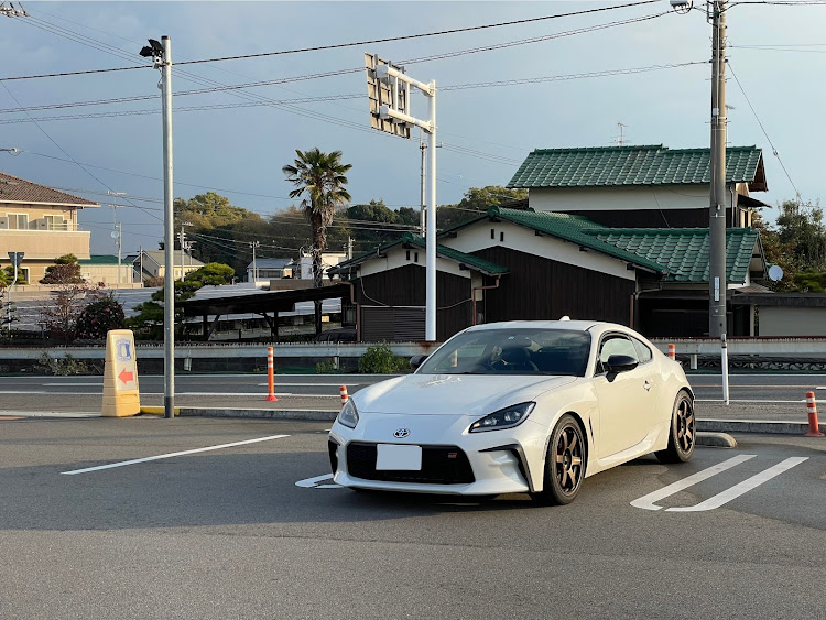 GR86の師走・12月もよろしくお願いしますに関するカスタム事例の投稿画像2枚目