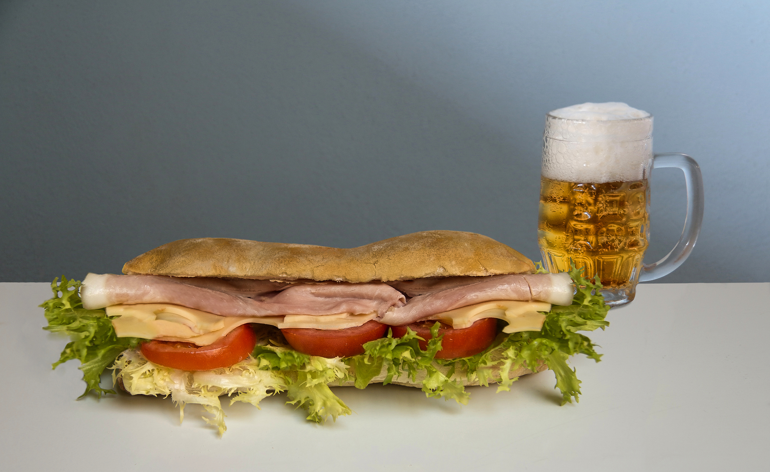 Big Panino e birra....intesa perfetta di Hello