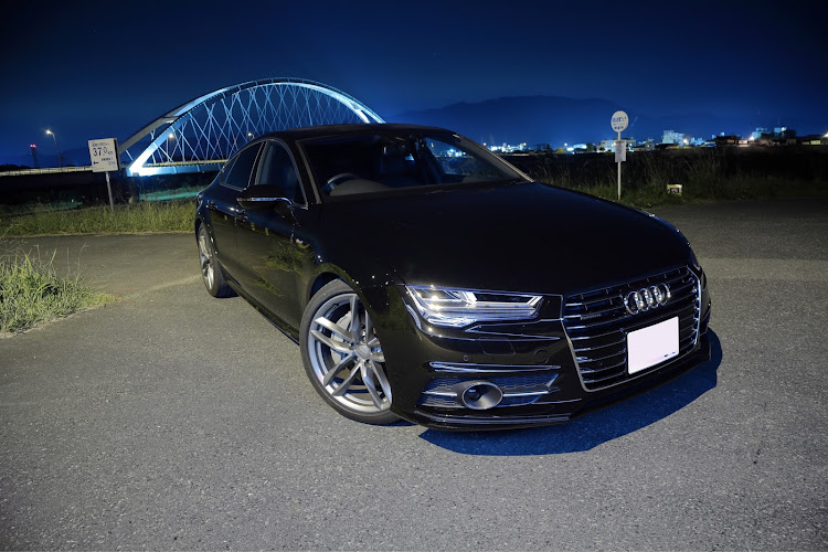 A7 スポーツバックの右斜め前写真展・夜撮影・橋・ミラーレス一眼に関するカスタム事例の投稿画像1枚目
