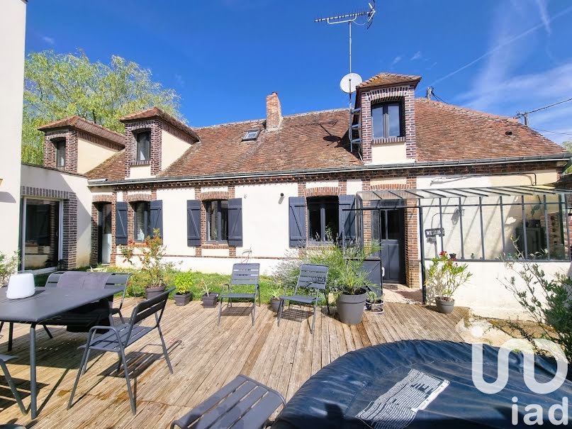 Vente maison 7 pièces 166 m² à Saint cheron des champs (28170), 265 000 €