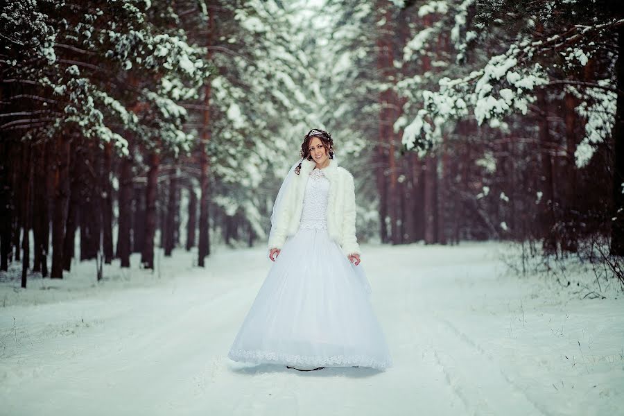 Wedding photographer Serafim Tanbaev (sevichfotolife2). Photo of 9 January 2016