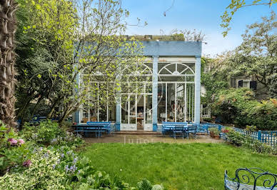 House with pool and terrace 1