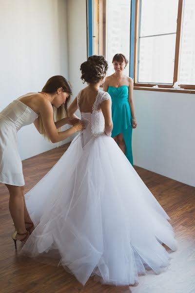 結婚式の写真家Natalya Zakharova (nzaharova)。2015 3月21日の写真