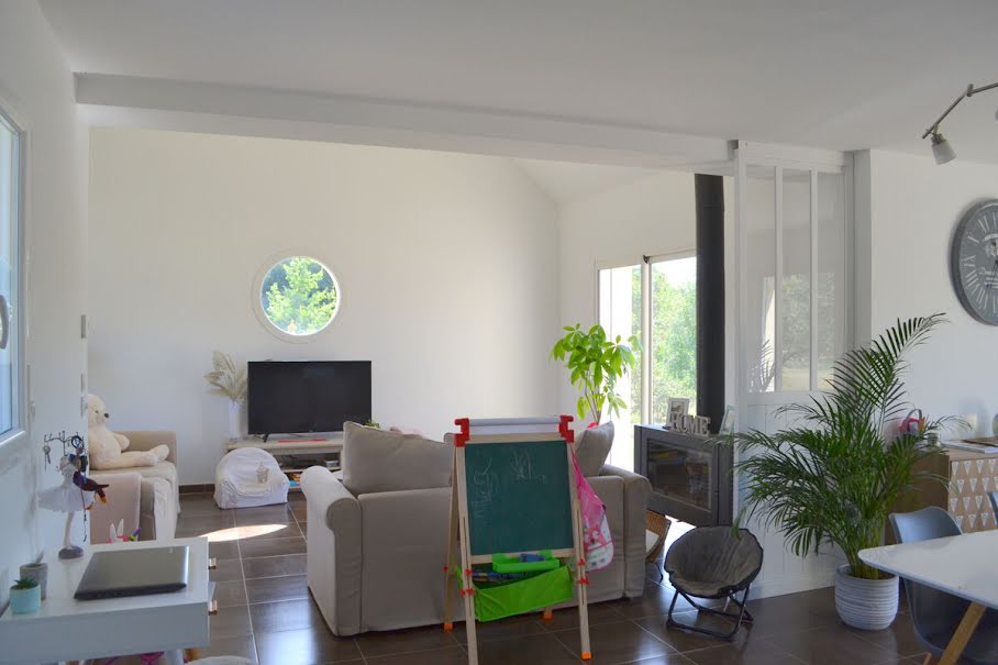 Vente maison 6 pièces 141 m² à Leigné-les-Bois (86450), 253 920 €
