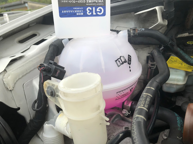 ゴルフ6 GTIのLLC漏れ・エキスパンションタンク交換・MEYLEに関するカスタム事例の投稿画像6枚目