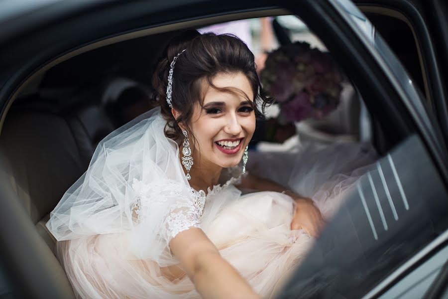 Fotógrafo de bodas Dasha Salina (escorzo). Foto del 16 de noviembre 2017