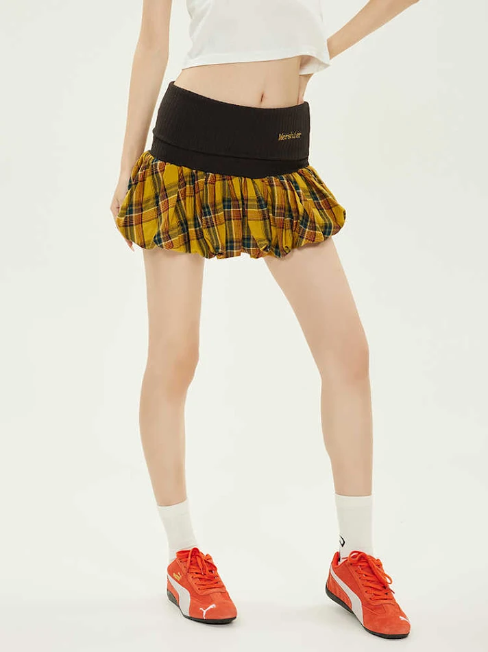 Jupe American Retro Patchwork Hot Girl, un look unique et tendance pour toutes les occasions. Confortable et stylée, elle sublimera votre silhouette.