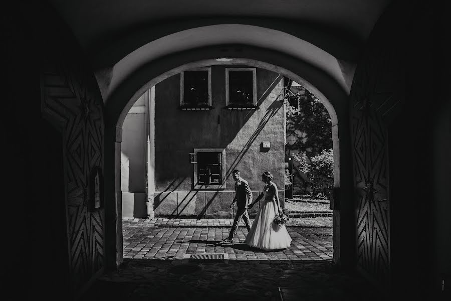 Fotografo di matrimoni Gabriella Hidvégi (gabriellahidveg). Foto del 26 agosto 2021