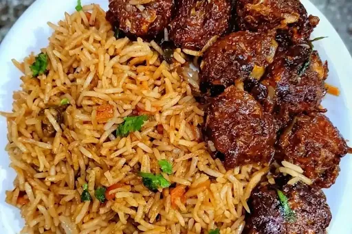 Veg Fried Rice With Manchurian